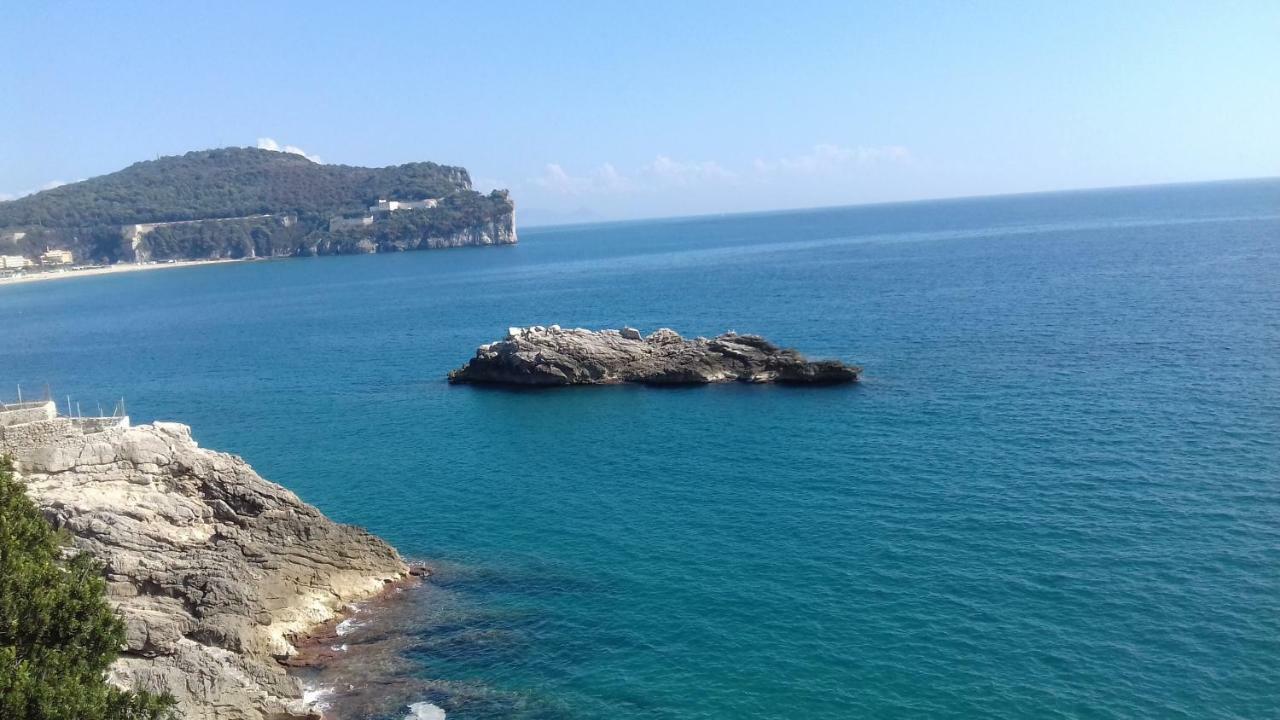 L'Ancorotto Azzurro Apartment Gaeta Bagian luar foto
